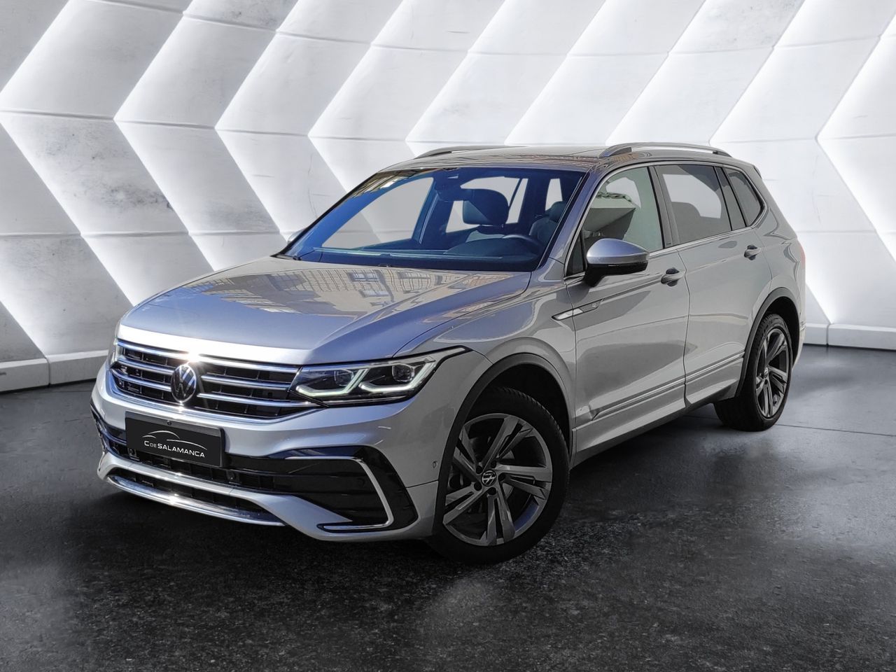 Foto volkswagen tiguan allspace 2023 /