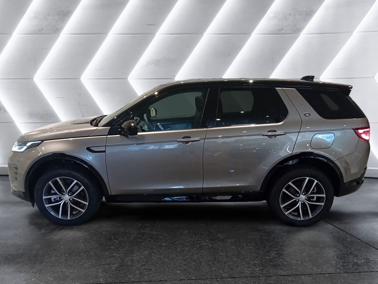 land-rover discovery sport 2025 / foto grande (3)