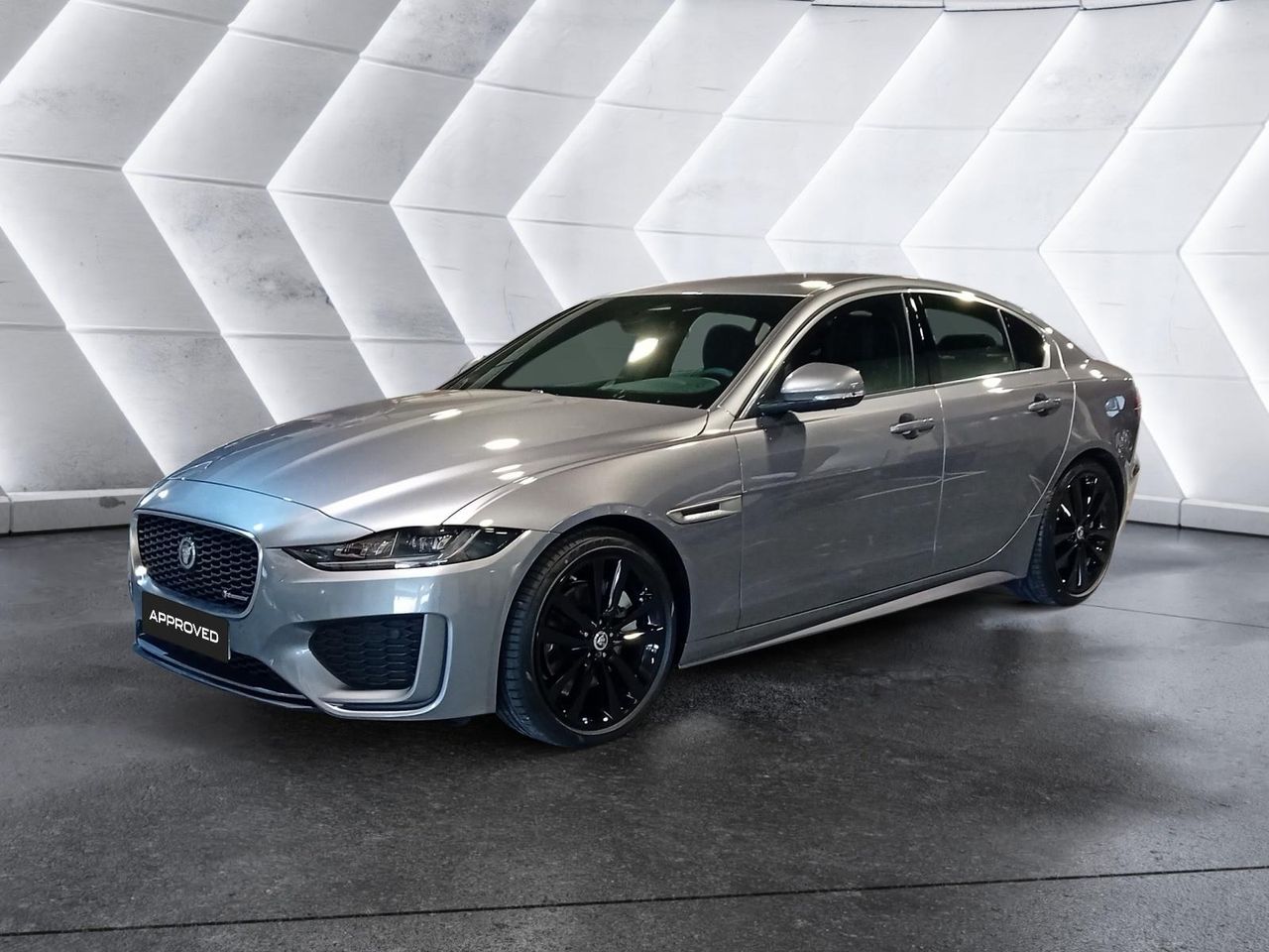 Foto jaguar xe 2024 /