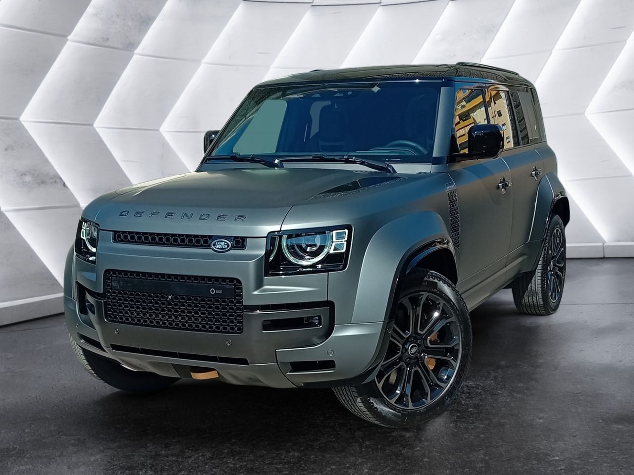 land-rover defender 2025 /