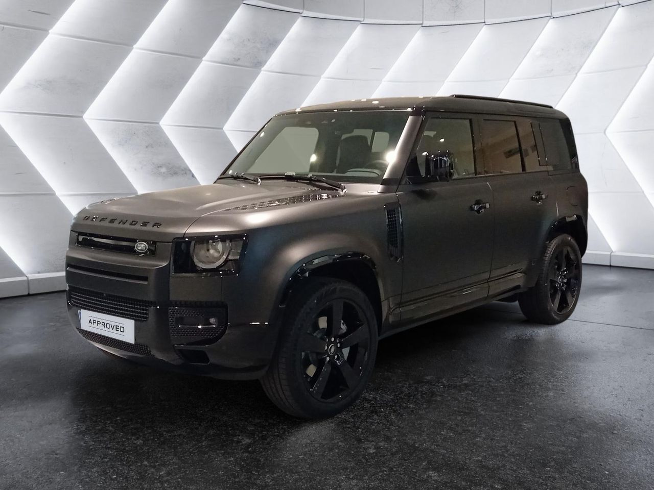 land-rover defender 2024 /