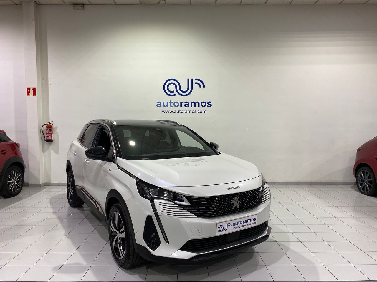 Volvo xc60 automatico 8 marchas  de segunda mano - peugeot 3008 2022 /