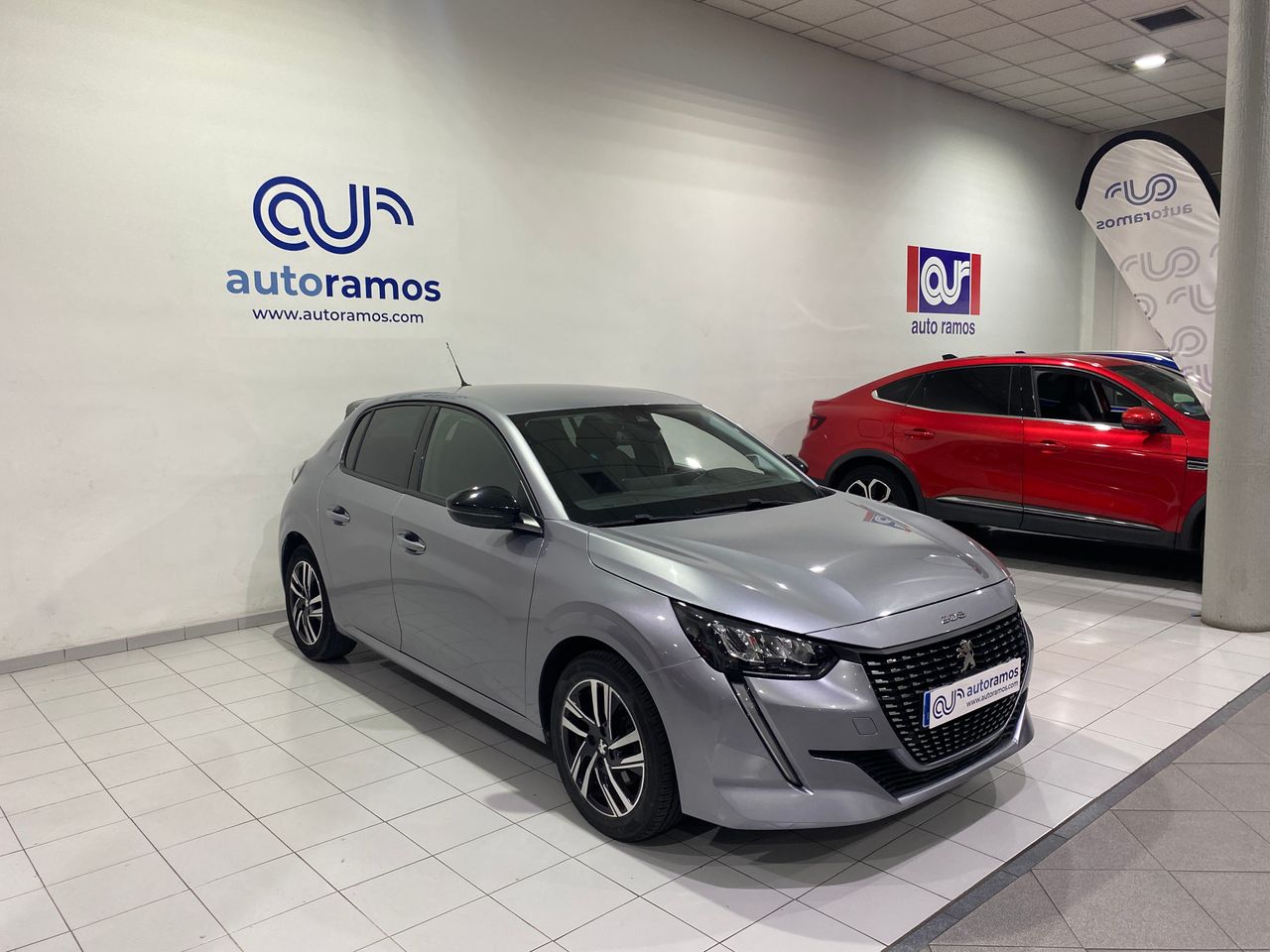 peugeot 208 2022 / foto grande (3)