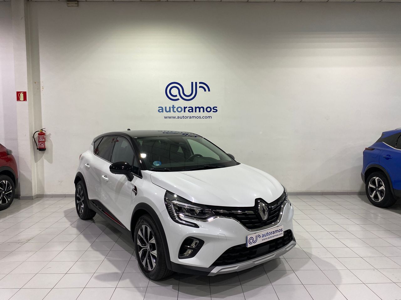 renault captur 2023 /
