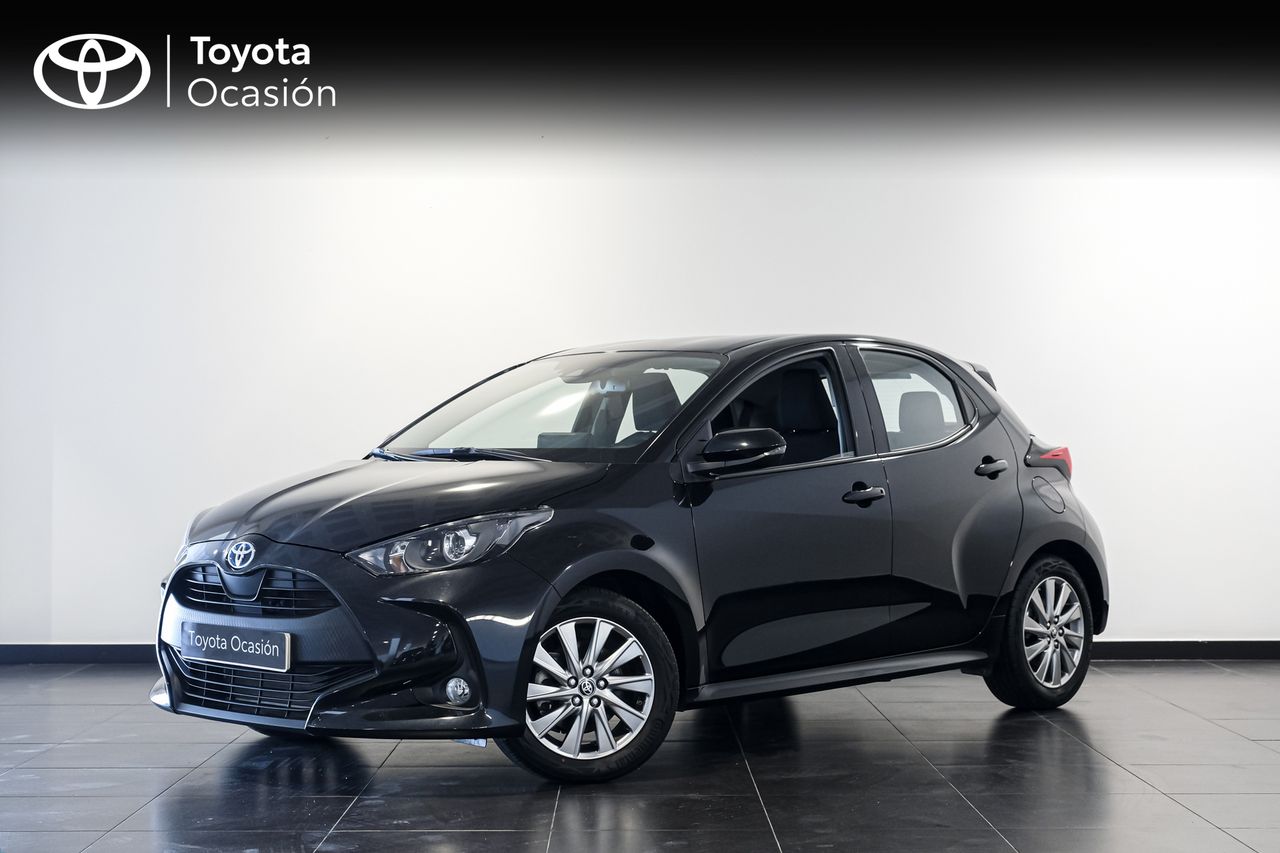 toyota yaris 2023 /