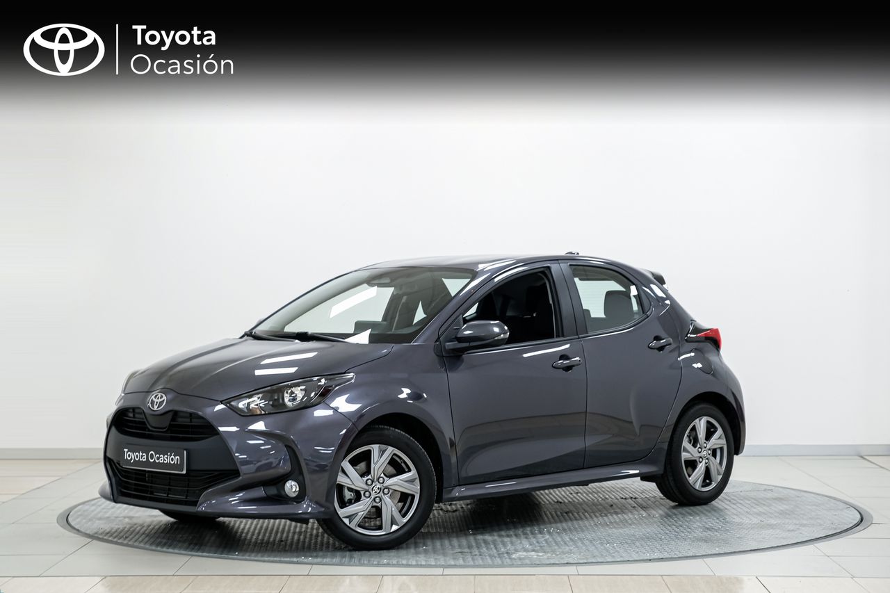 toyota yaris 2024 /