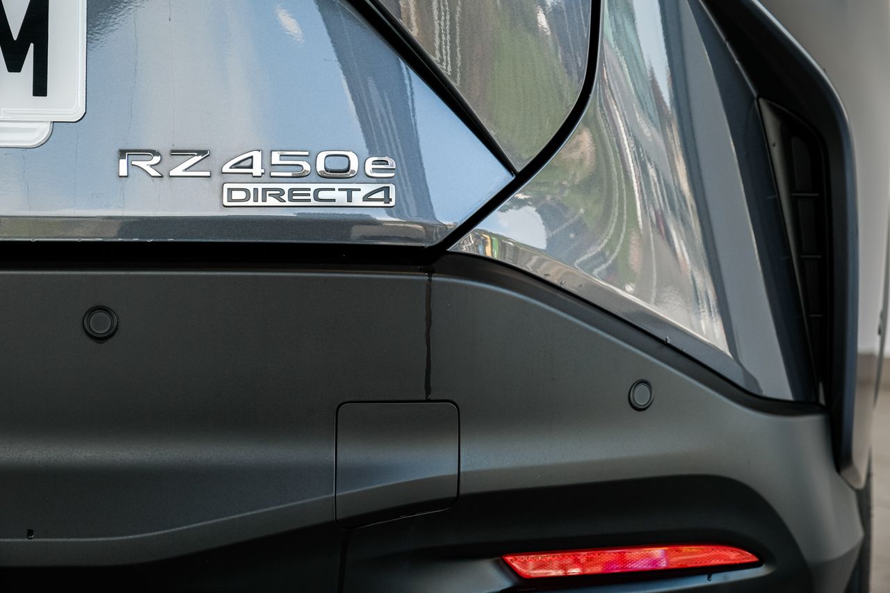 lexus rz 2024 / foto grande (3)
