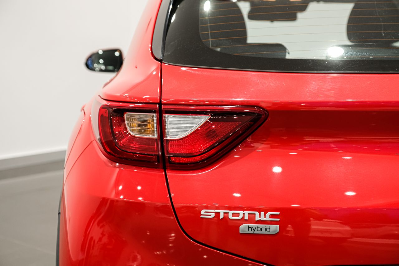 kia stonic 2024 / foto grande (3)