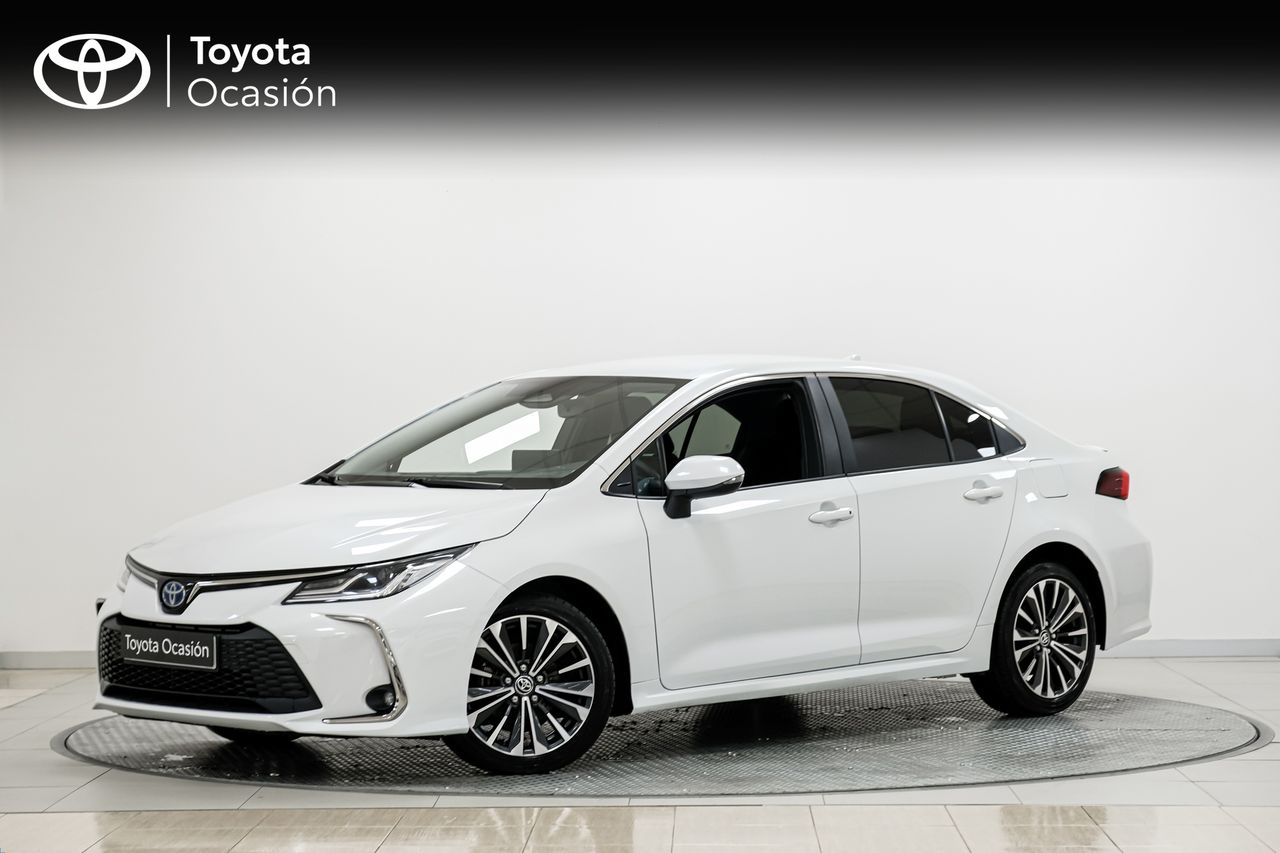 Boxes para caballos  de segunda mano - toyota corolla 2024 /