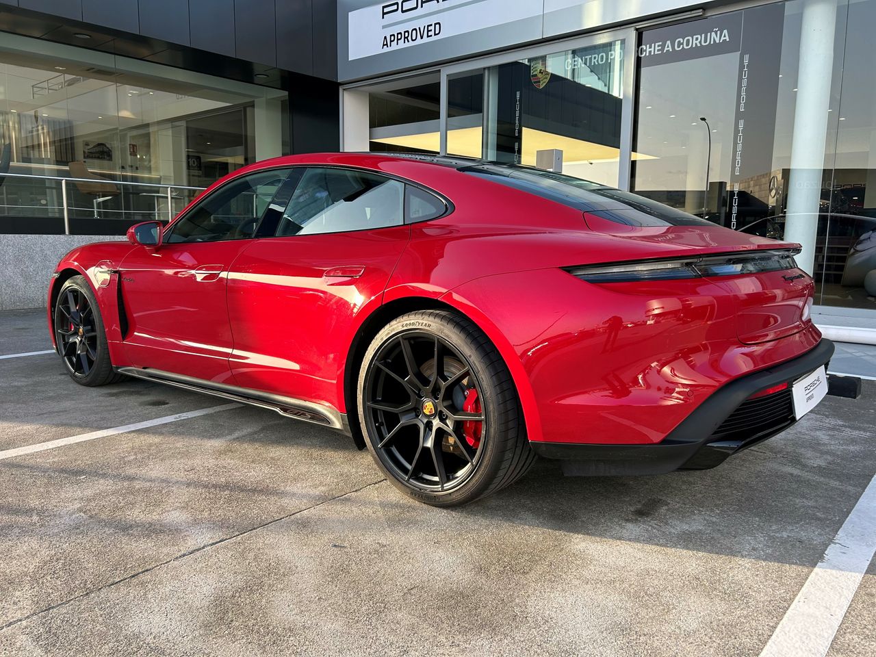porsche taycan 2023 / foto grande (3)