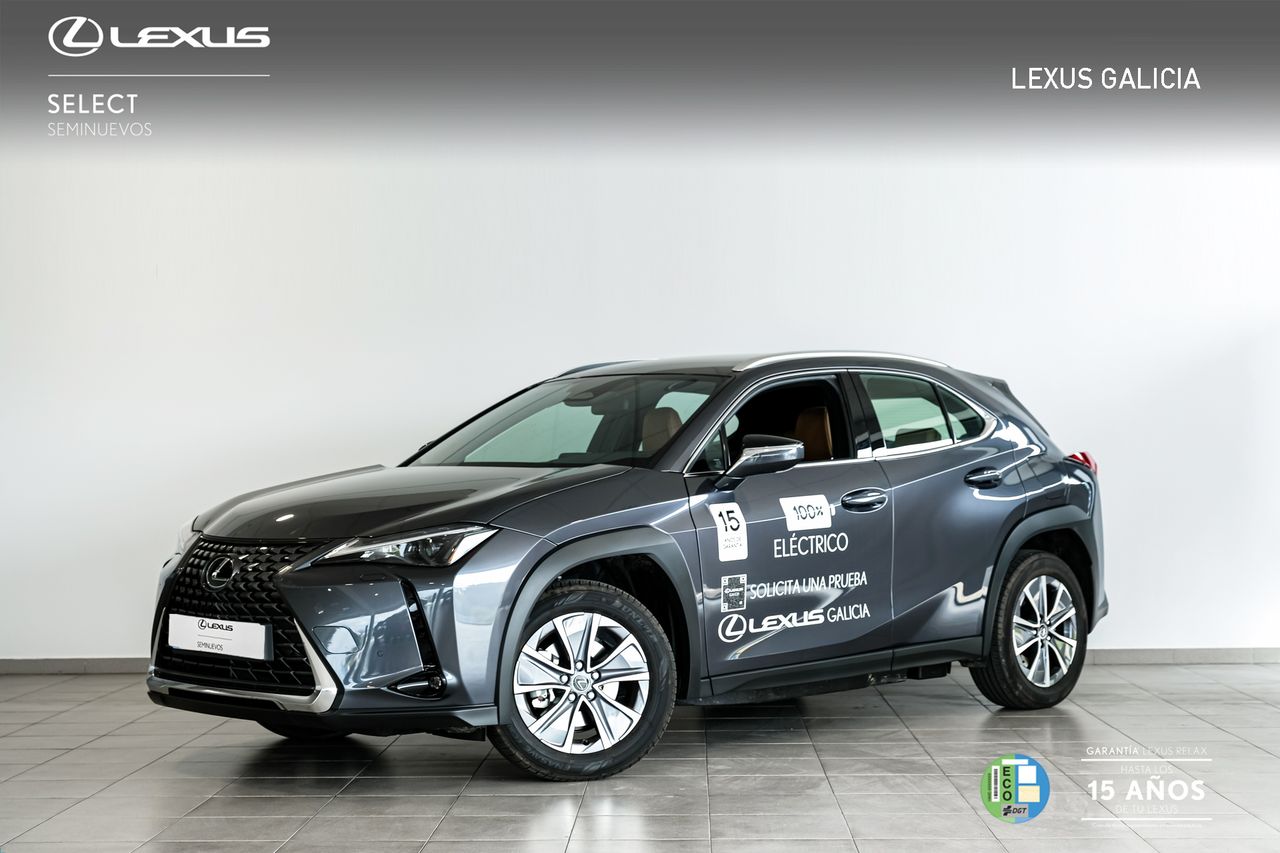 Foto lexus ux 2025 /