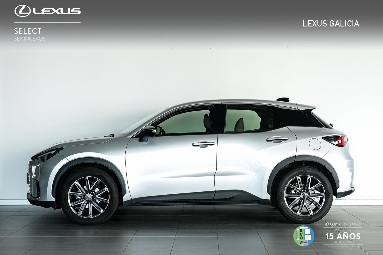lexus lbx 2024 / foto grande (2)