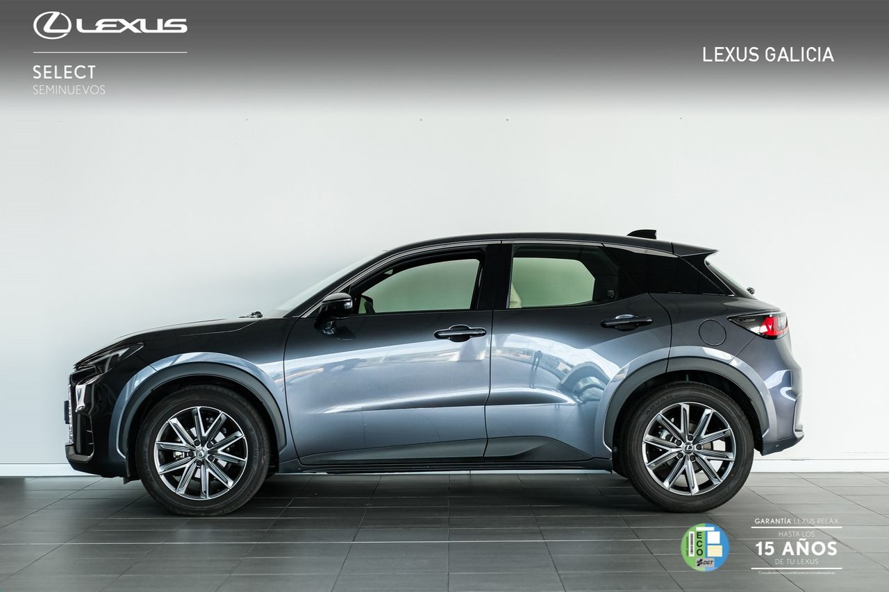 lexus lbx 2024 / foto grande (2)