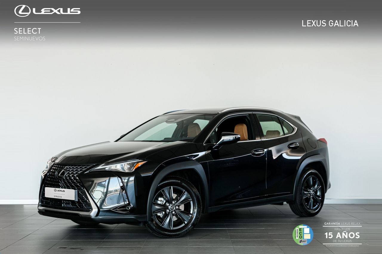 Foto lexus ux 2025 /