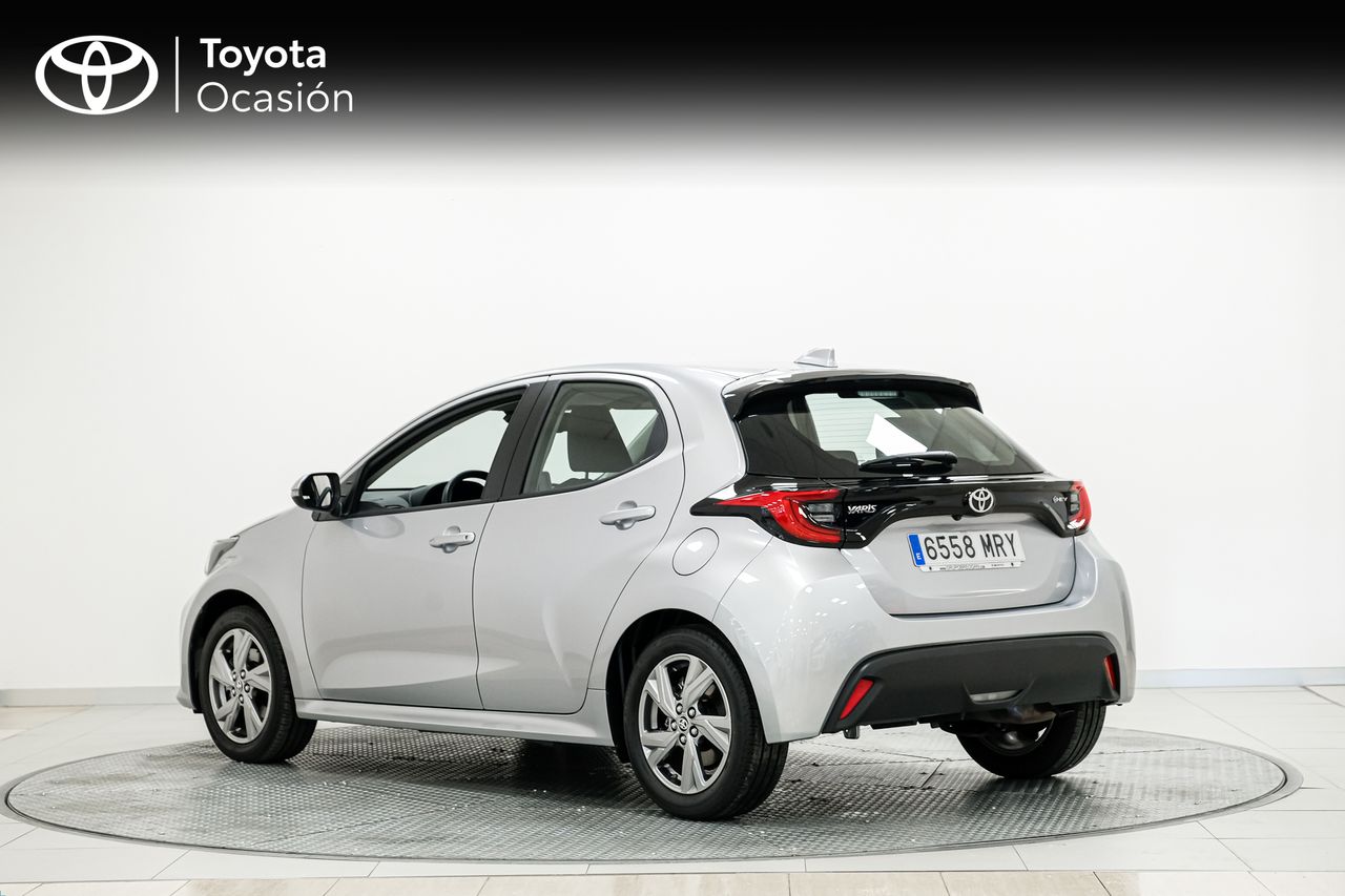 toyota yaris 2024 / foto grande (3)