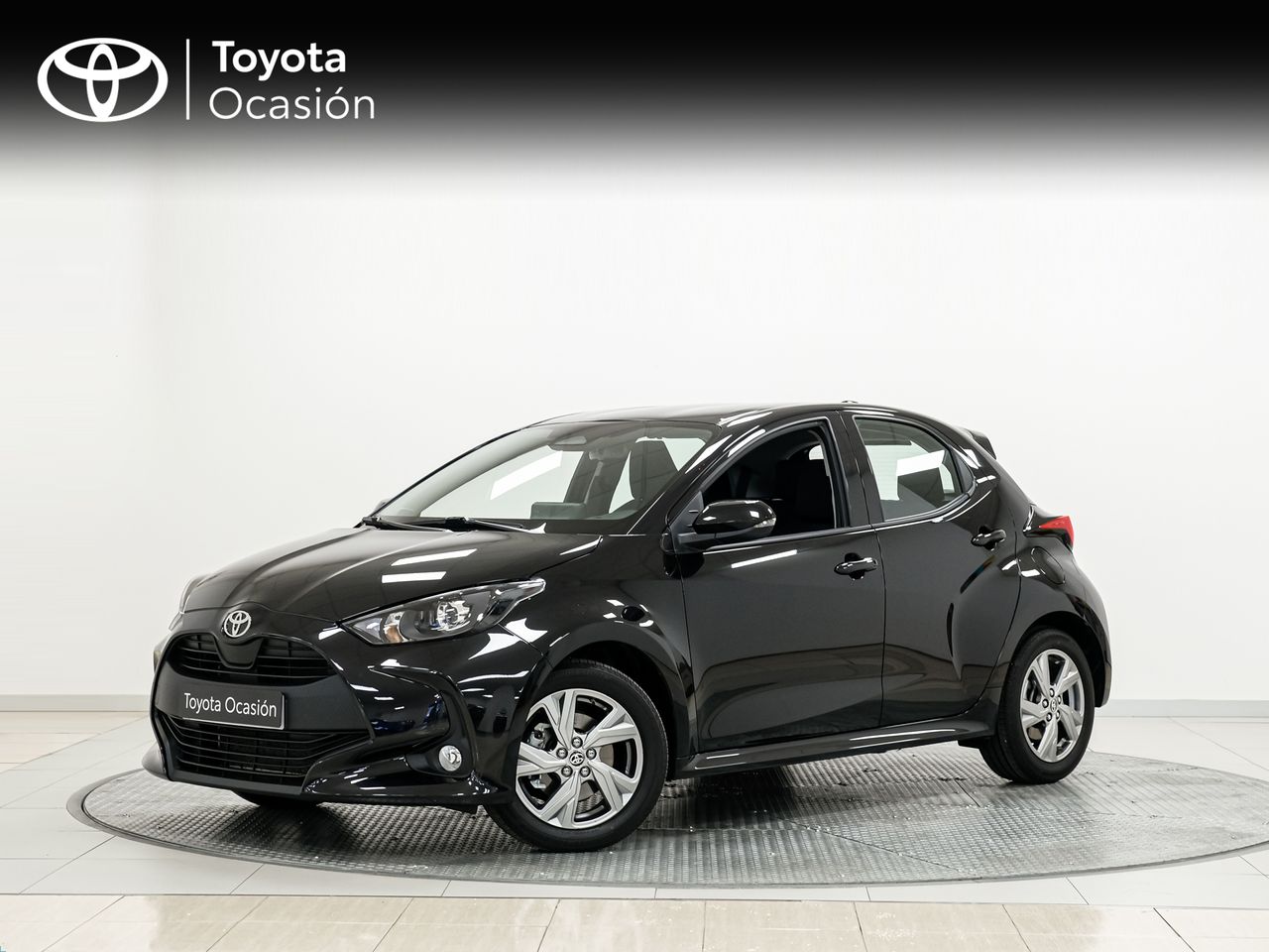 toyota yaris 2025 /