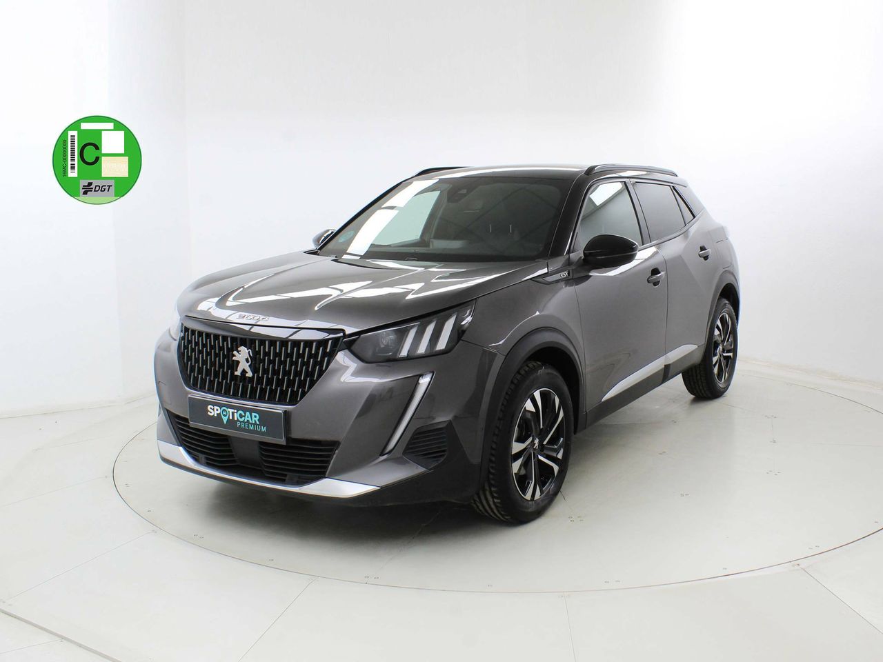 Dacia duster con luces antiniebla  de segunda mano - peugeot 2008 2023 /