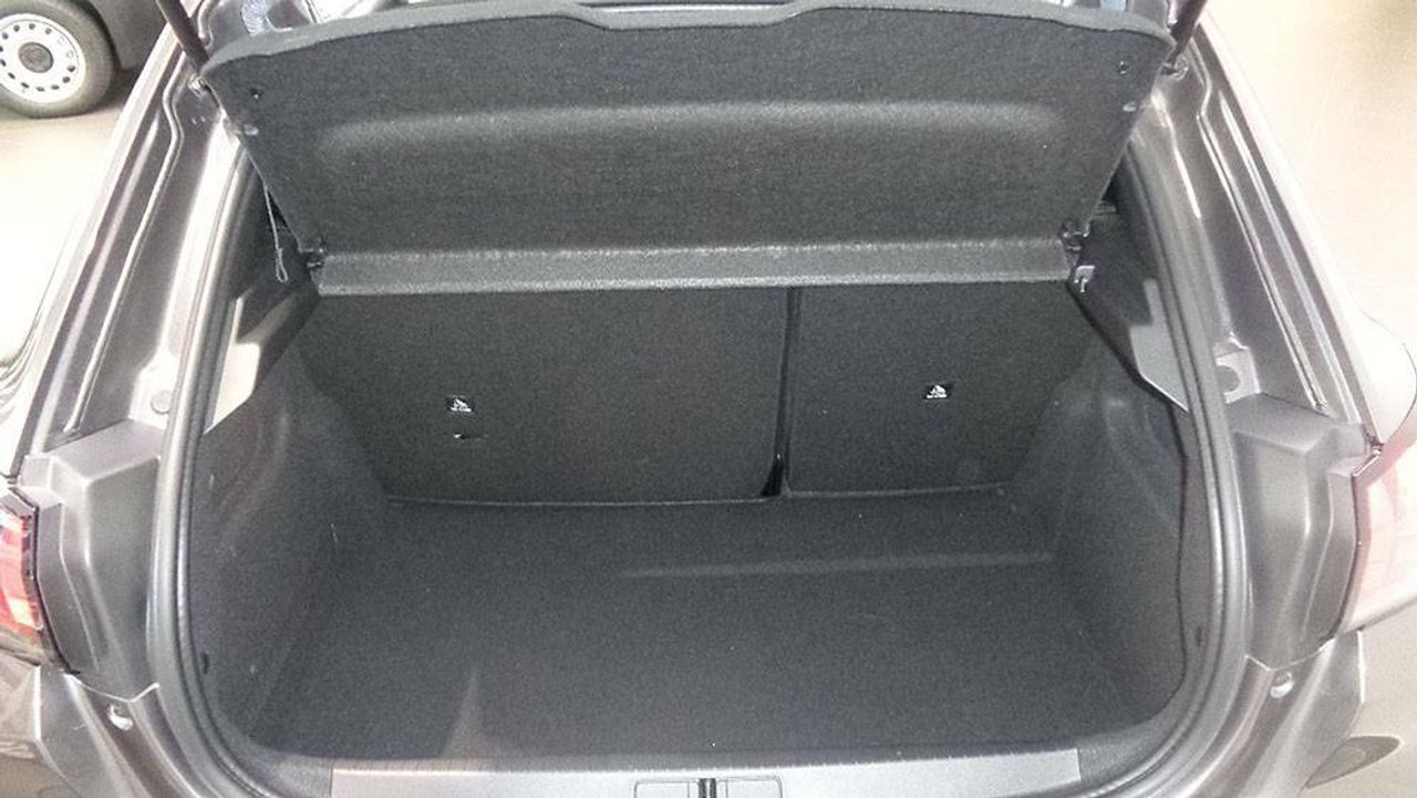 peugeot 208 2021 / foto grande (2)