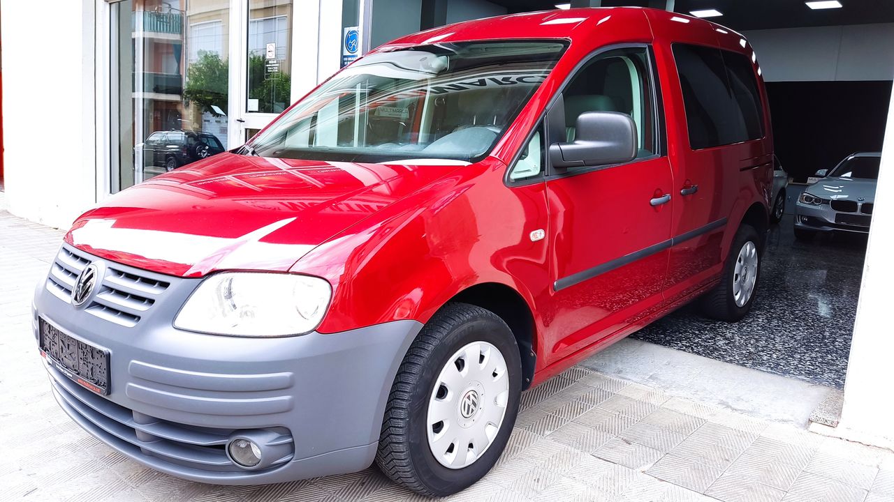 Volkswagen Caddy ocasión segunda mano 2009 Diésel por 11.900€ en Girona