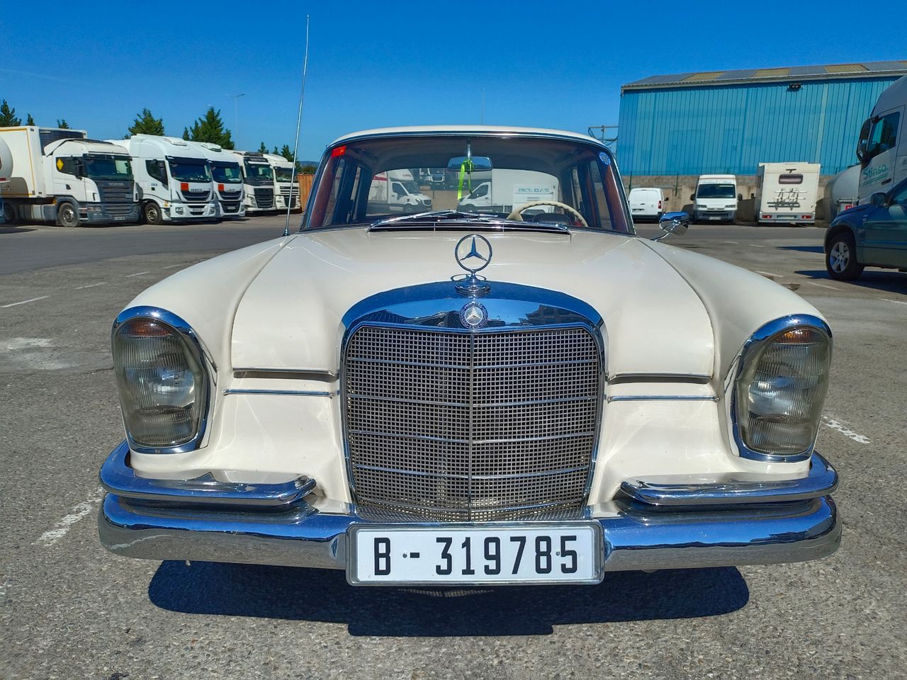mercedes 220 1963 / foto grande (2)