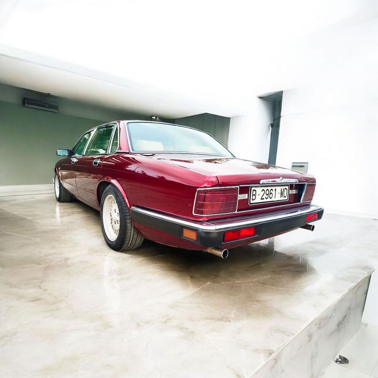 Jaguar XJ SOVERING 4.0 V6 234cv VEHÍCULO EN CESIÓN DE VENTA. - Foto 3