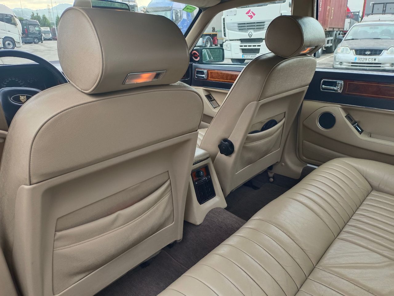 Jaguar XJ SOVERING 4.0 V6 234cv VEHÍCULO EN CESIÓN DE VENTA. - Foto 9