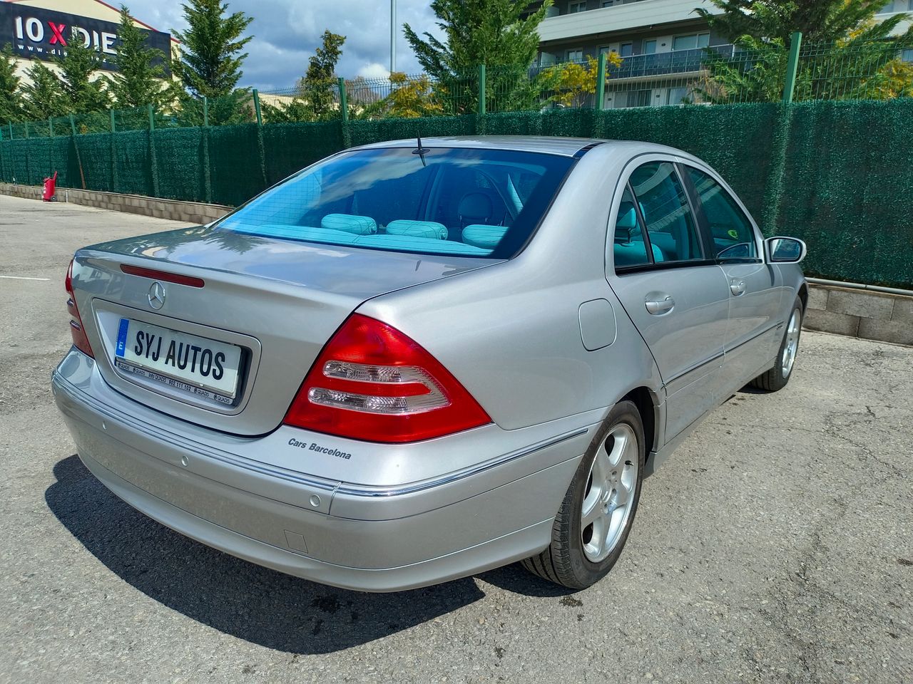 mercedes clase c 2000 / foto grande (2)