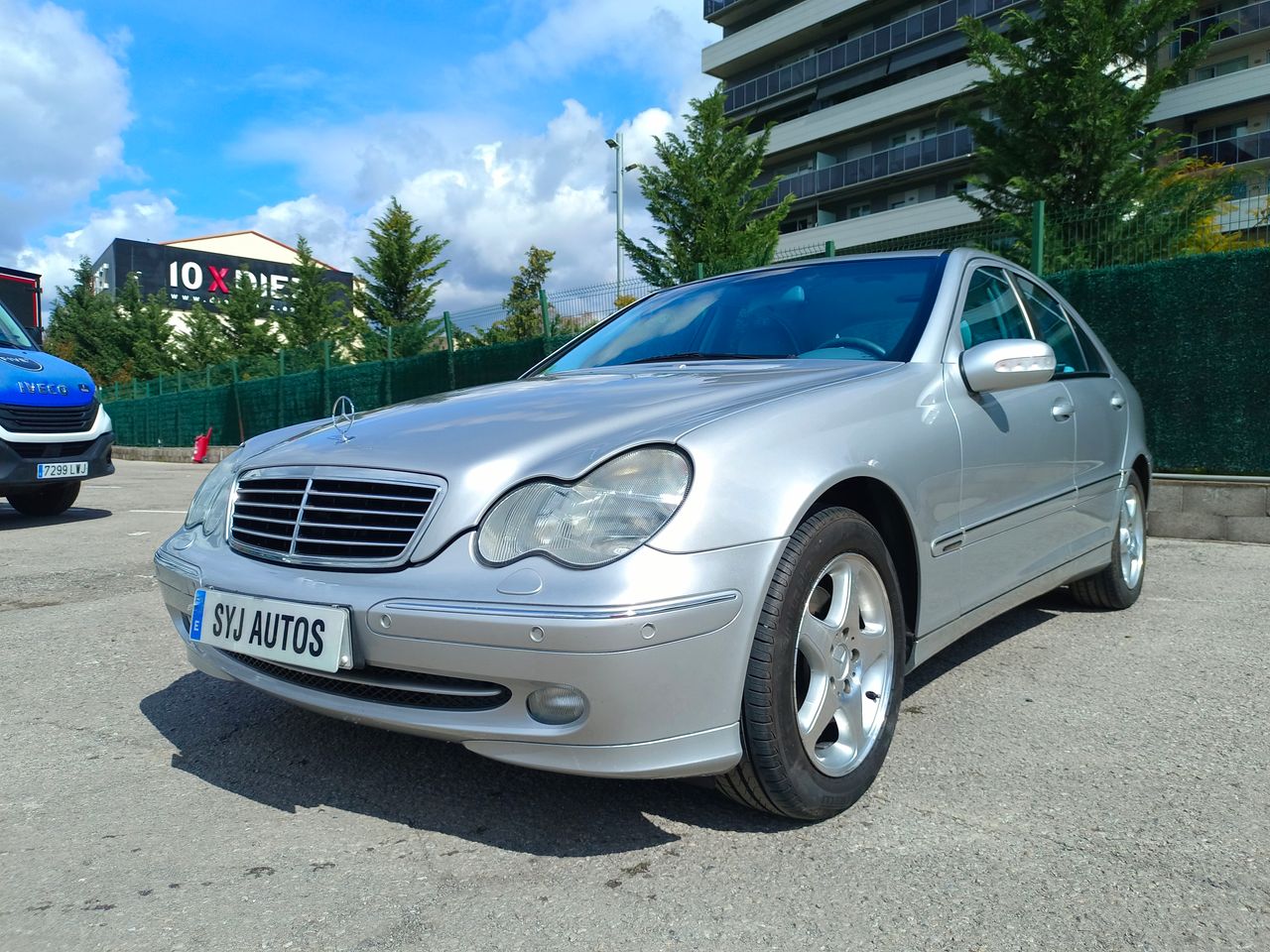 Limpiezas  de segunda mano - mercedes clase c 2000 /