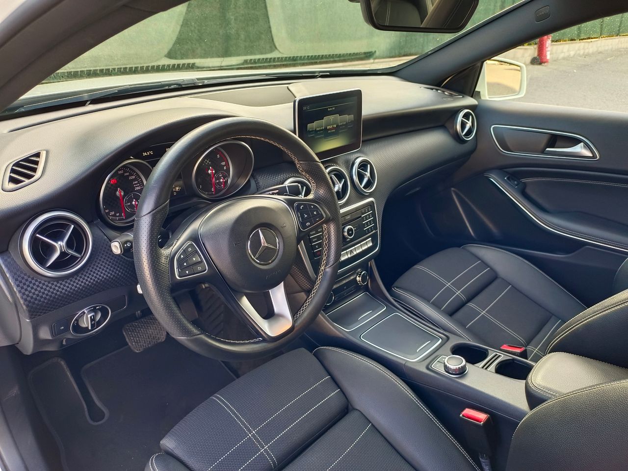 mercedes clase a 2016 / foto grande (3)