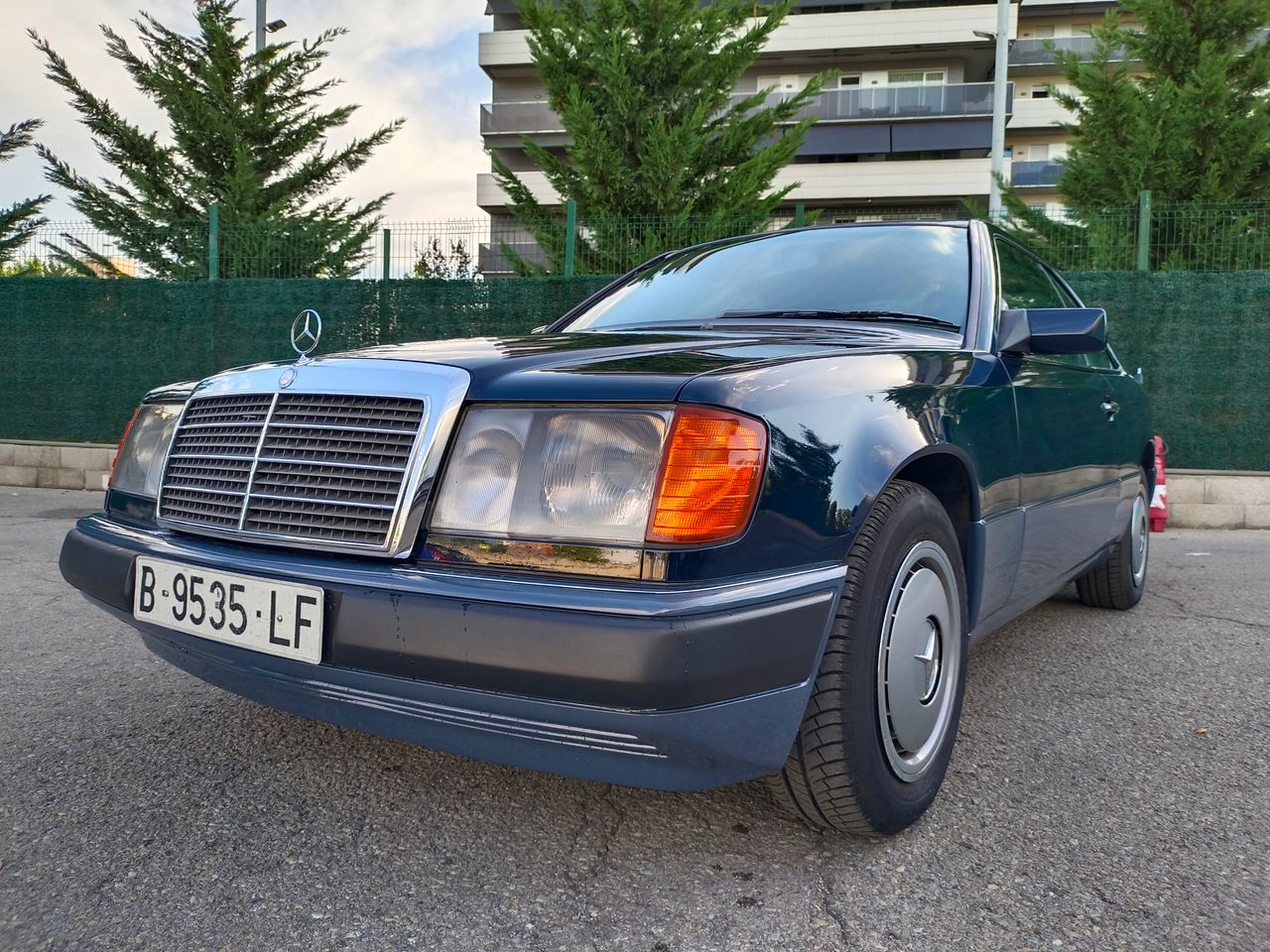 mercedes clase e 1990 /