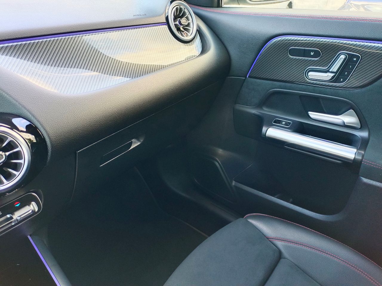 Mercedes GLA 200d AMG LINE. 150cv  - Foto 29