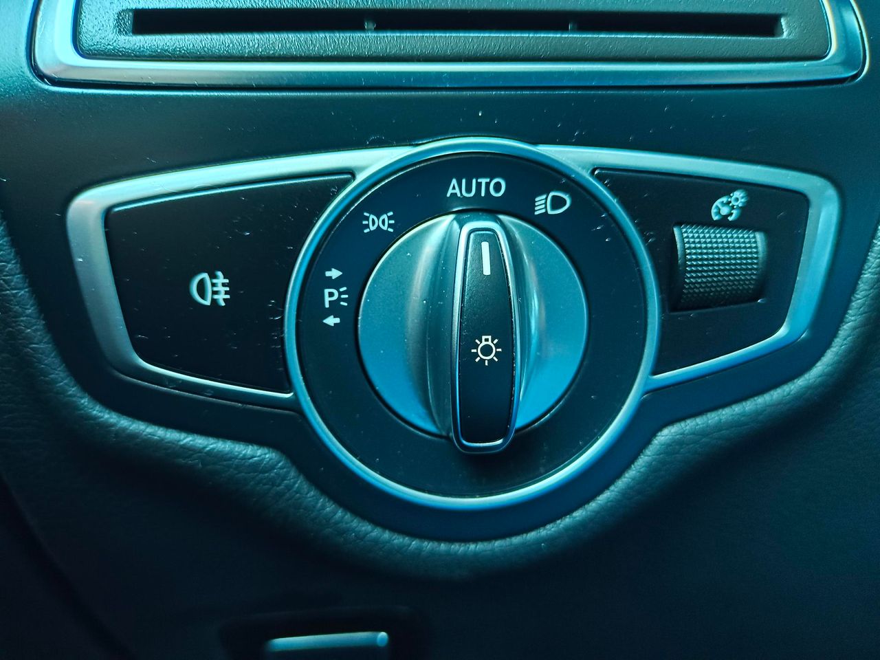 Mercedes Clase GLC 250 4MATIC  211cv. AMG LINE- TECHO - Foto 23