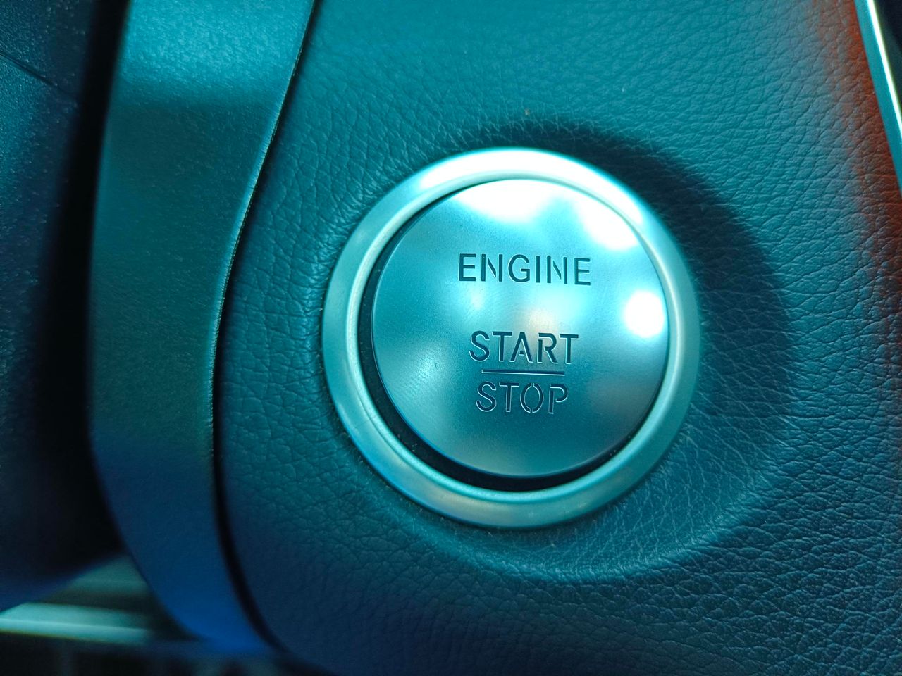 Mercedes Clase GLC 250 4MATIC  211cv. AMG LINE- TECHO - Foto 26