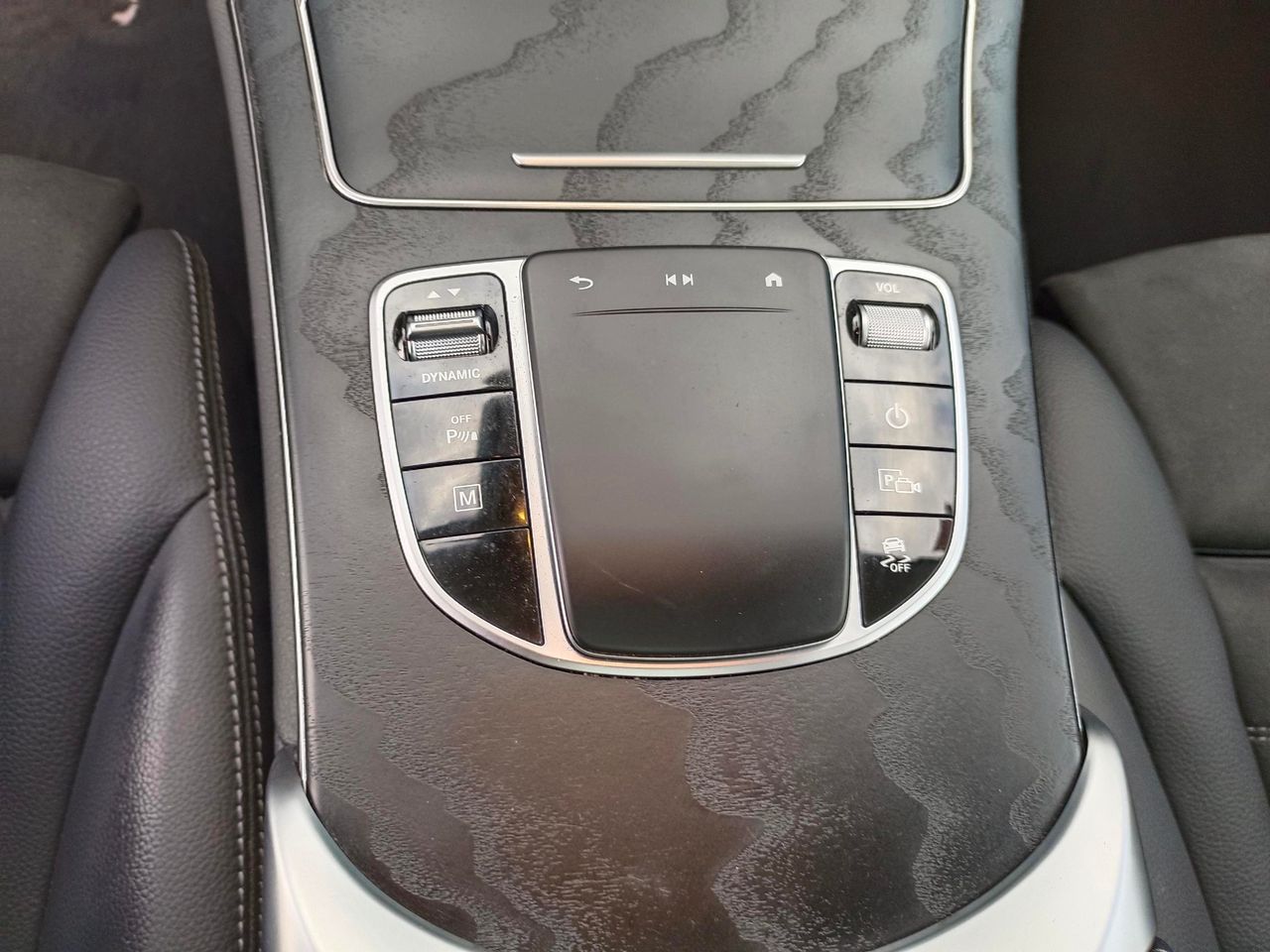 Mercedes Clase GLC 300de 4MATIC 195cv AMG LINE  - Foto 8