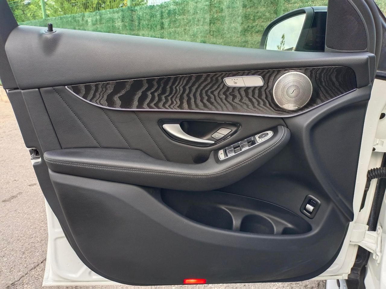 Mercedes Clase GLC 300de 4MATIC 195cv AMG LINE  - Foto 16