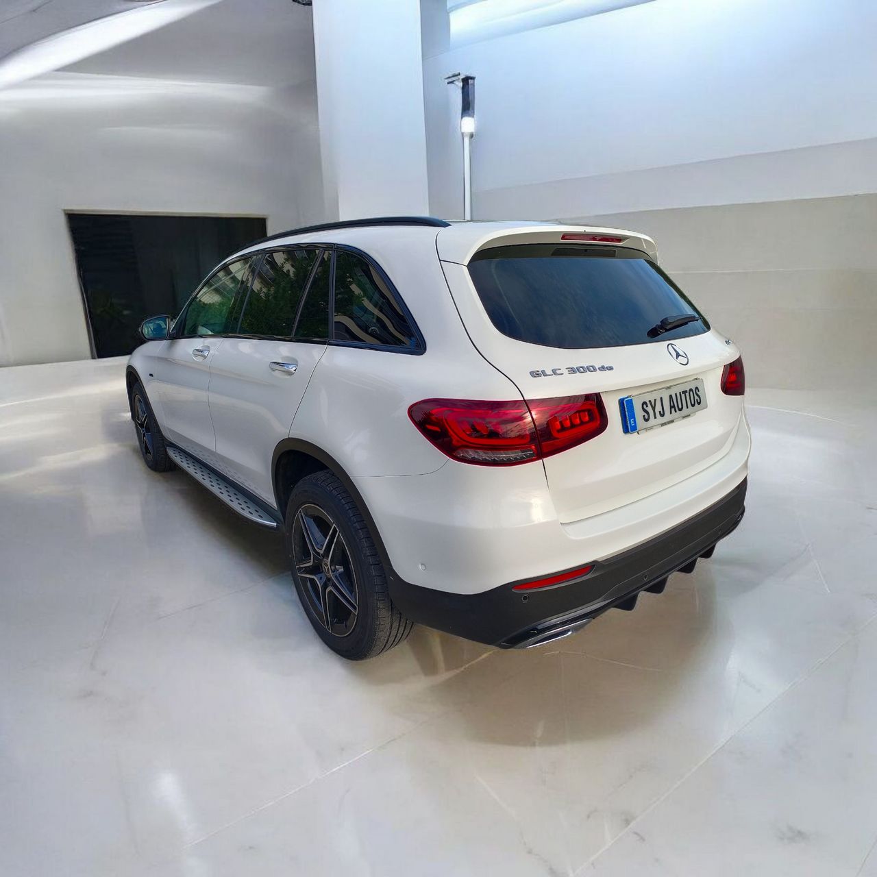 Mercedes Clase GLC 300de 4MATIC 195cv AMG LINE - Foto 14