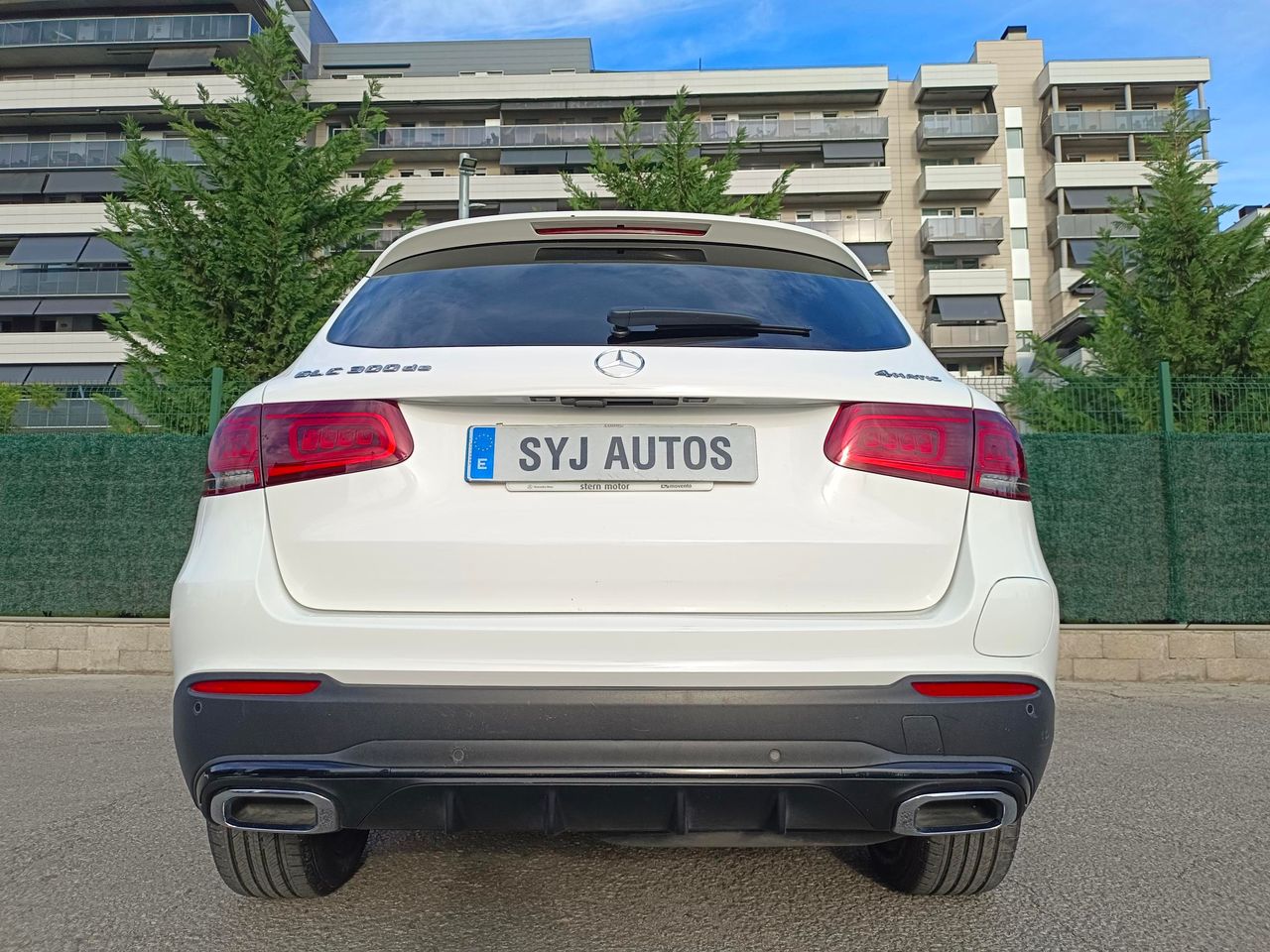 Mercedes Clase GLC 300de 4MATIC 195cv AMG LINE  - Foto 14