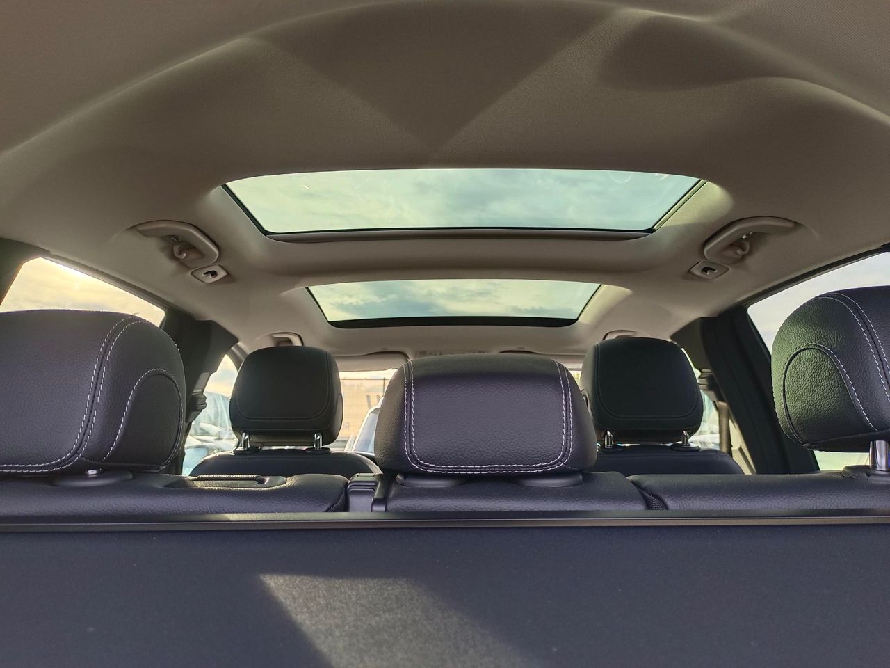 Mercedes Clase GLC 300de 4MATIC 195cv AMG LINE  - Foto 29