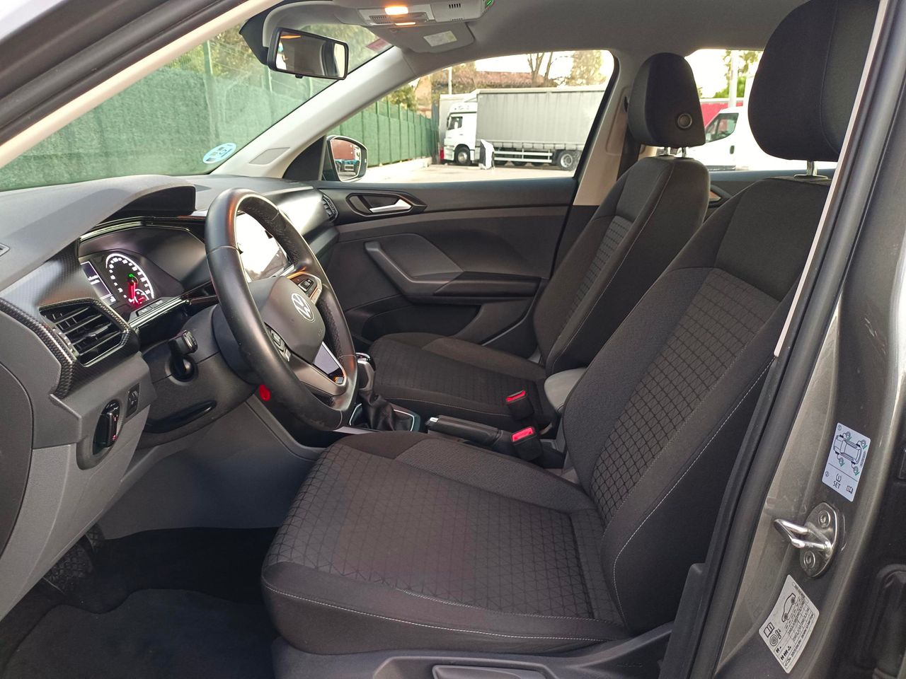 Volkswagen T-Cross Advance 1.0 TSI 81kW 110CV DSG  - Foto 4