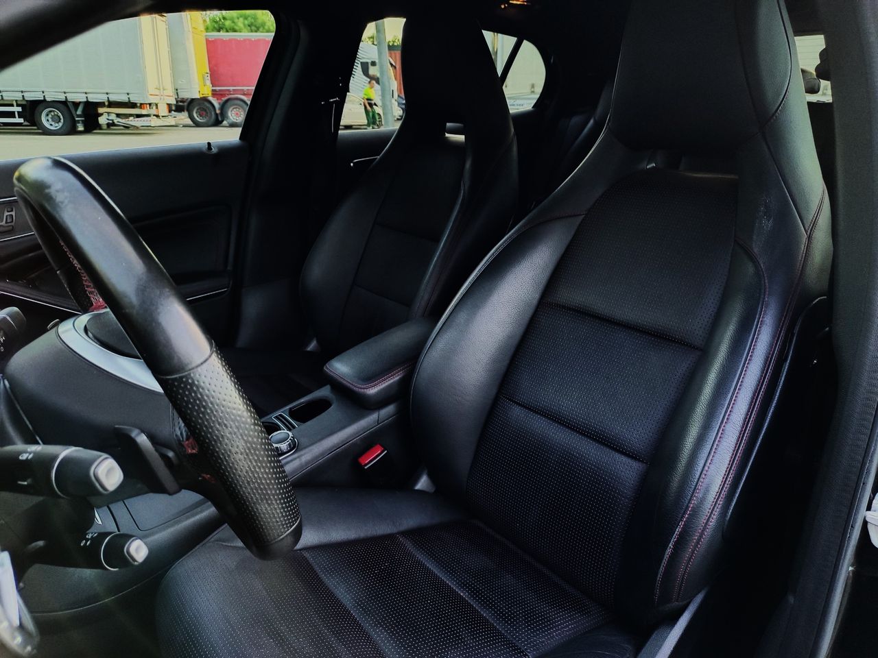 Mercedes GLA 220 CDI 4MATIC AMG LINE - Foto 7