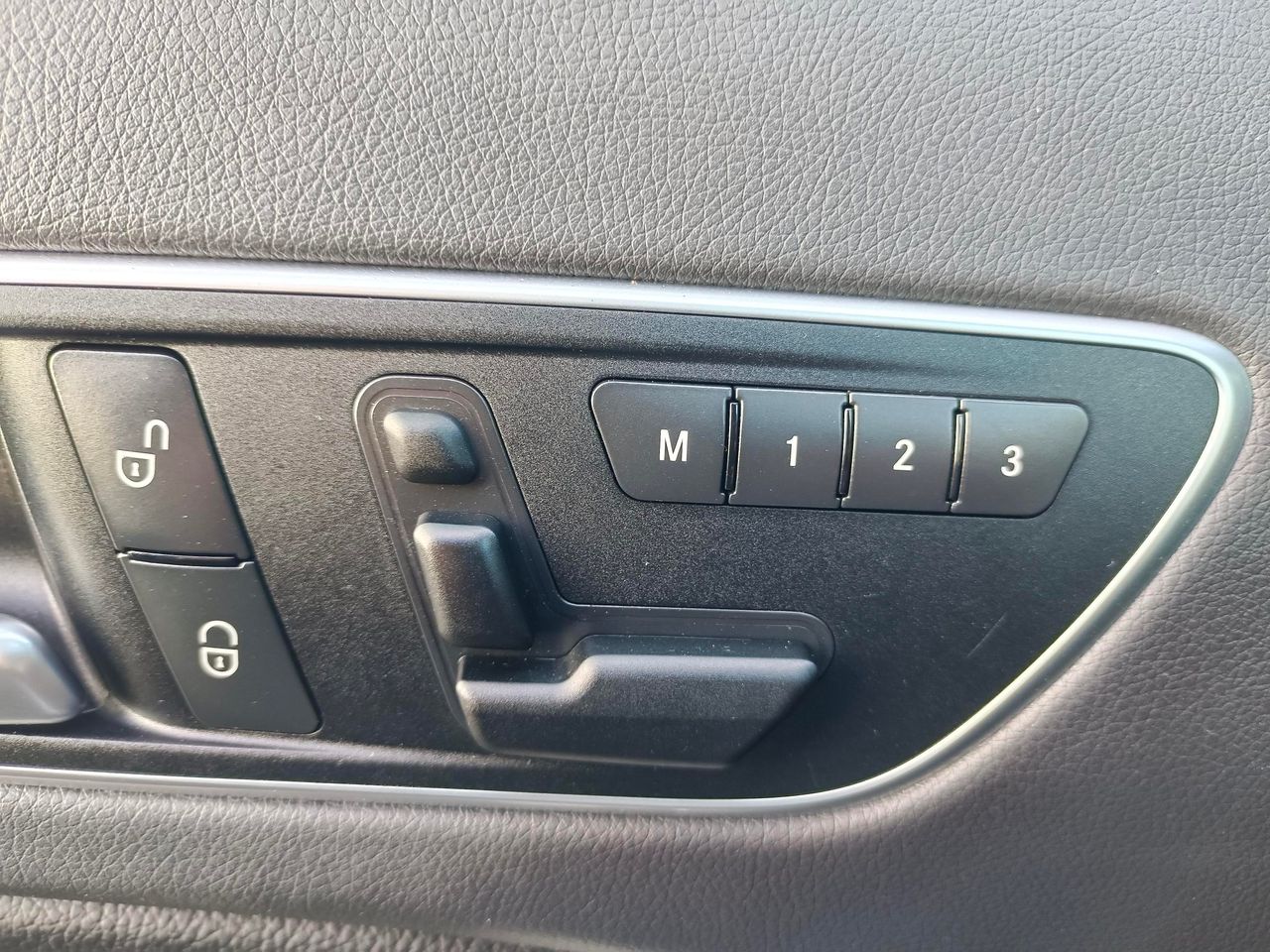 Mercedes GLA 220 CDI 4MATIC AMG LINE - Foto 19