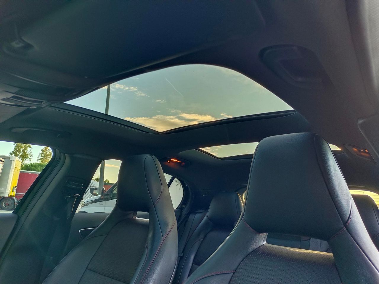 Mercedes GLA 220 CDI 4MATIC AMG LINE - Foto 5