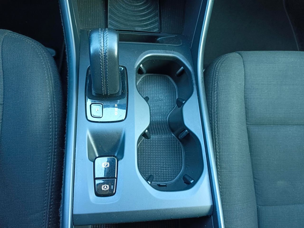 Volvo XC40 2.0 D3 Auto - Foto 18