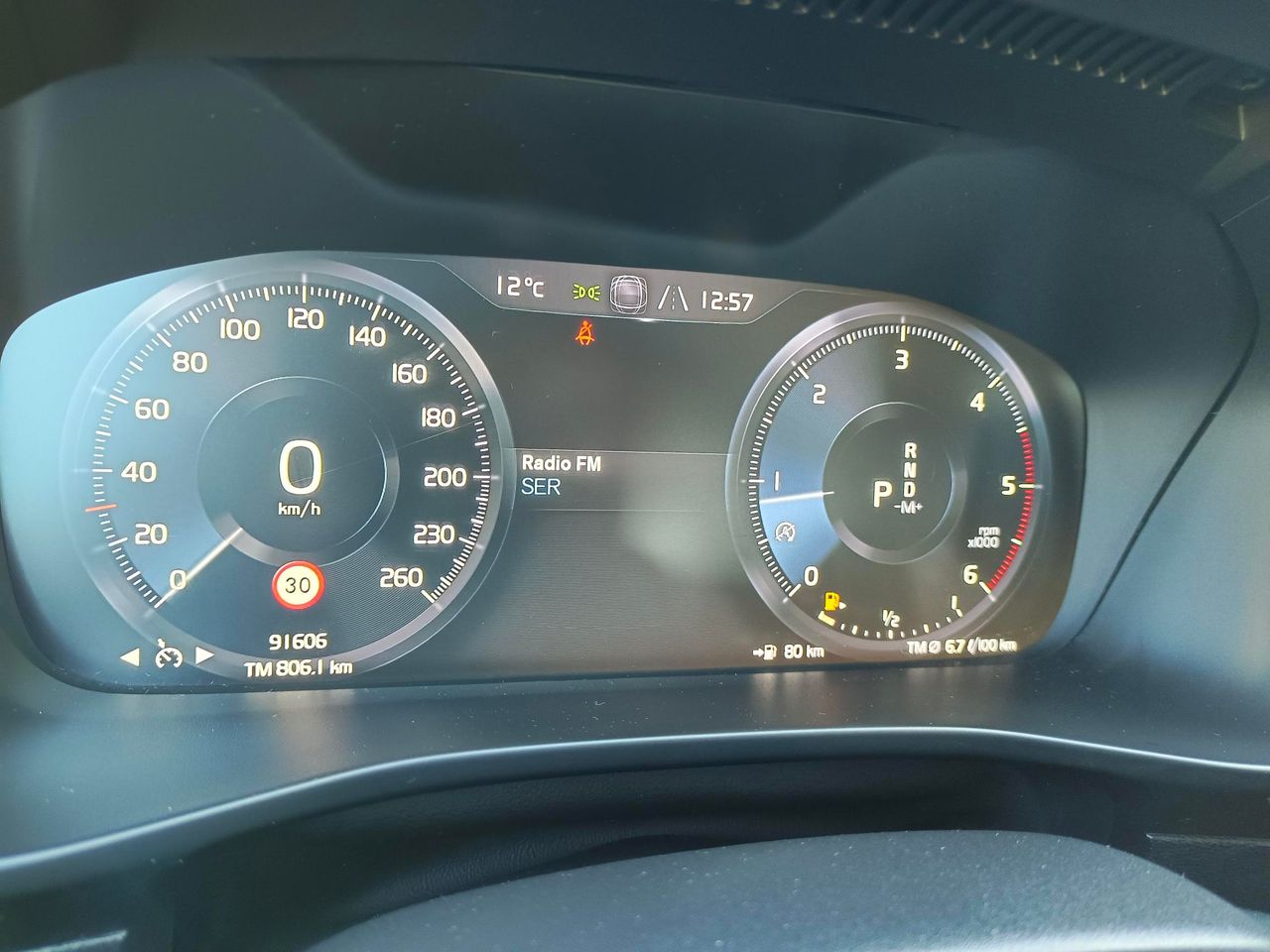 Volvo XC40 2.0 D3 Auto - Foto 6