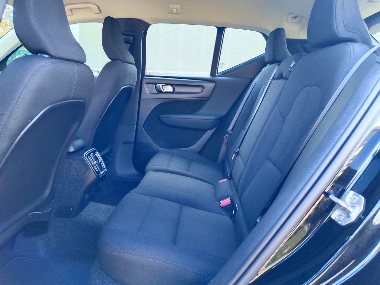 Volvo XC40 2.0 D3 Auto - Foto 10