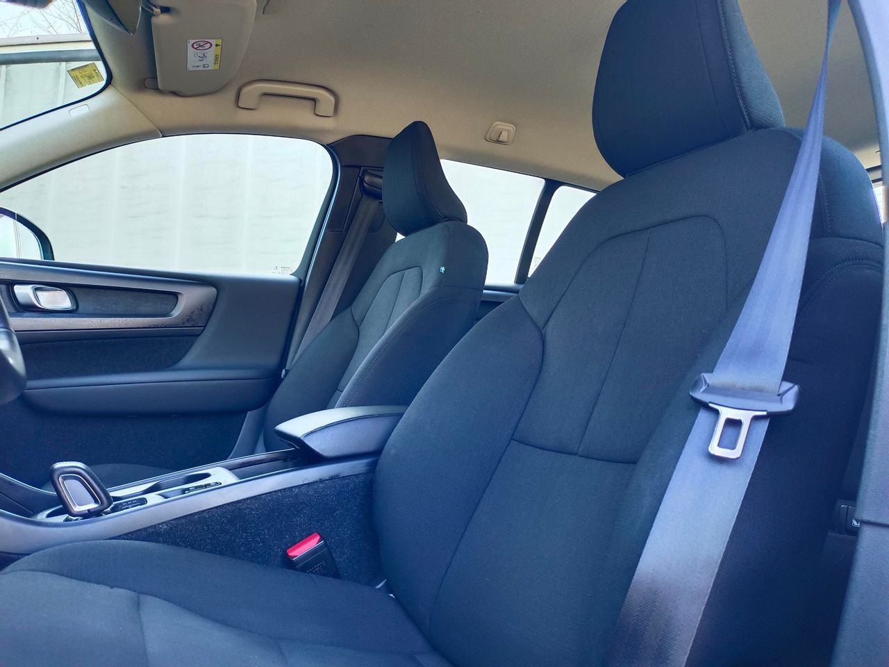 Volvo XC40 2.0 D3 Auto - Foto 4