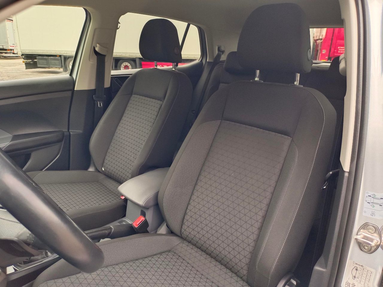 Volkswagen T-Cross Advance 1.0 TSI 81 kW (110 CV) DSG 7 vel. - Foto 17