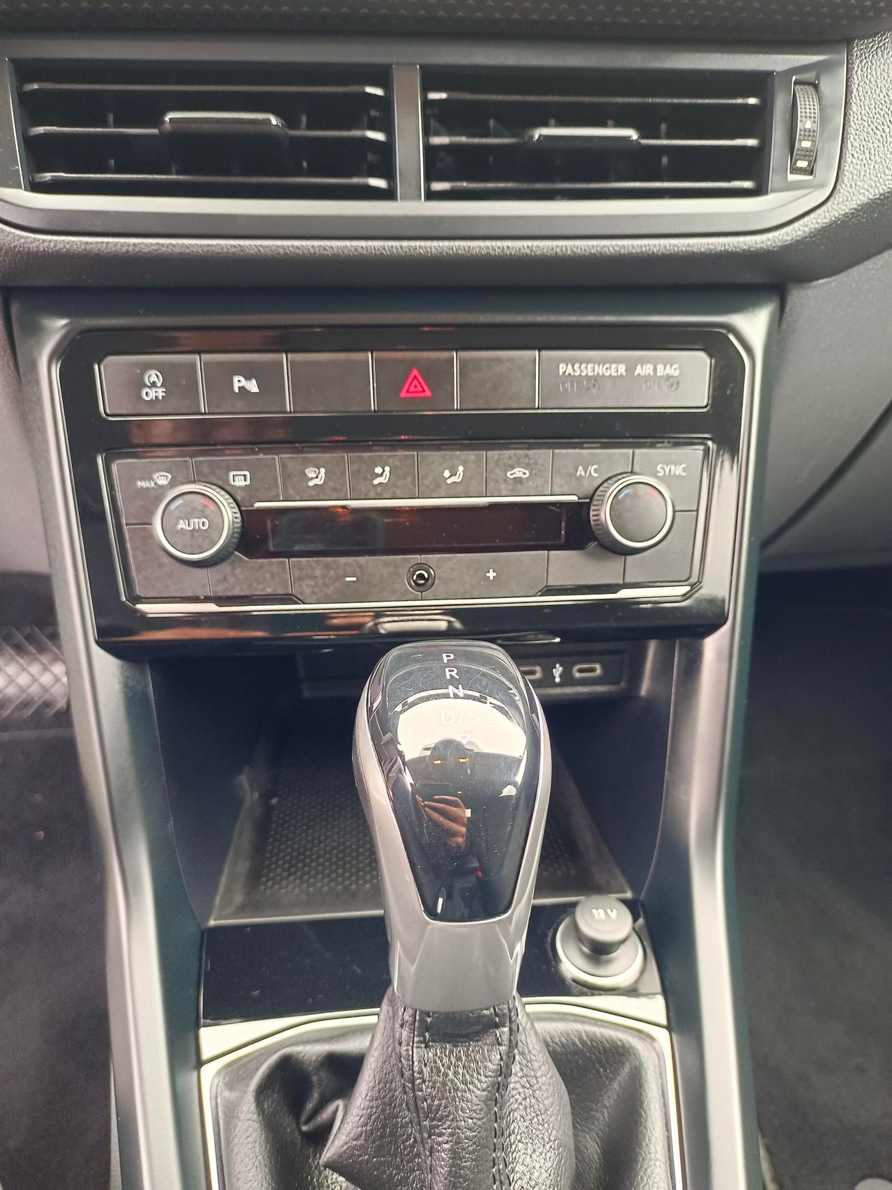 Volkswagen T-Cross Advance 1.0 TSI 81 kW (110 CV) DSG 7 vel. - Foto 18