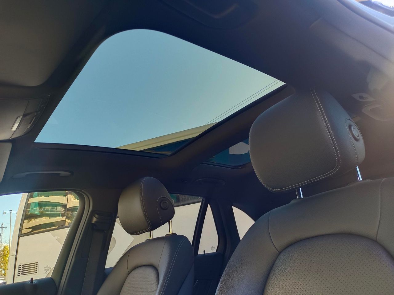 Mercedes Clase GLC 250 4Matic 211cv AMG LINE - Foto 10