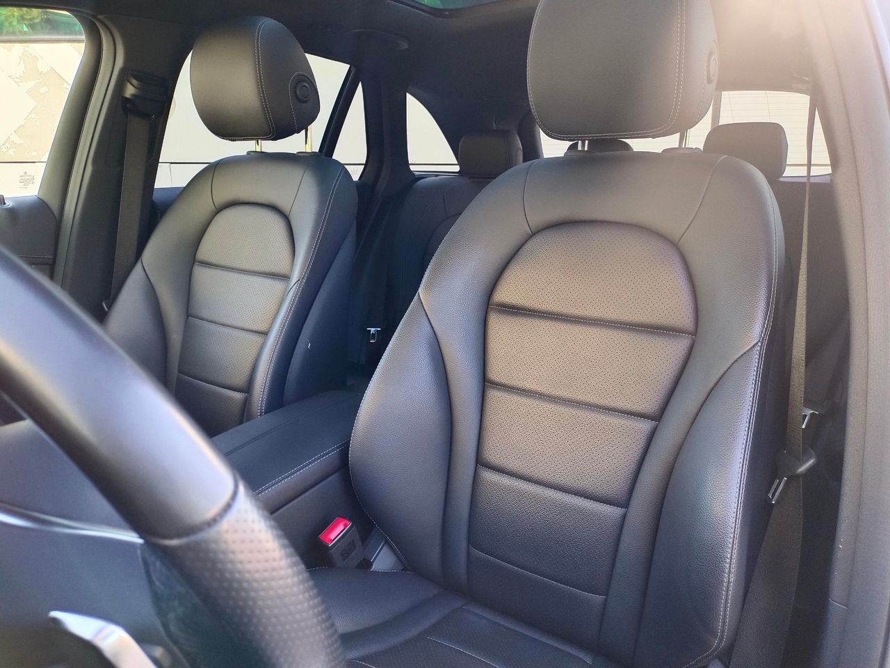 Mercedes Clase GLC 250 4Matic 211cv AMG LINE - Foto 18